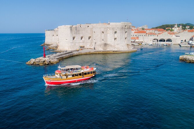 Island Hopping & City Walls Cruise with Food and Open Bar - Koločep gives you a gentle first stop