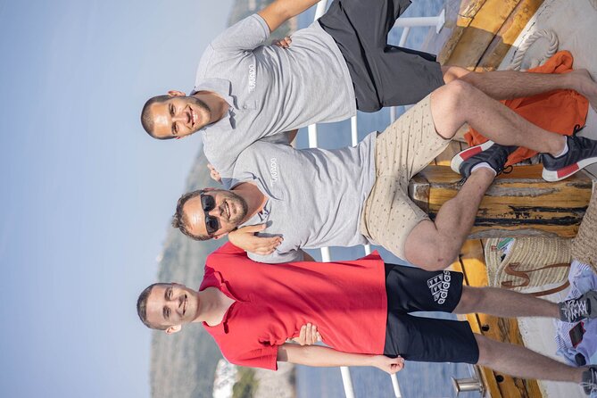 Island Hopping & City Walls Cruise with Food and Open Bar - Sunset is part of the return journey