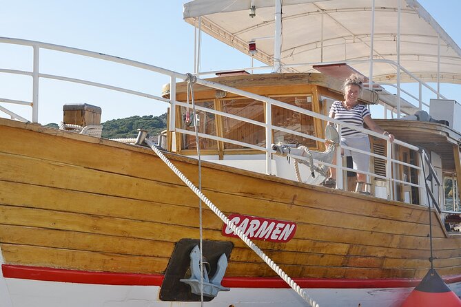 Island Hopping & City Walls Cruise with Food and Open Bar - Is $84.66 a good price?