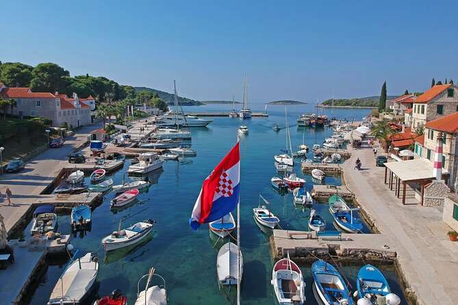 Islands Brač, Šolta & Blue lagoon - Private speedboat tour - Vela Rina, a sandy final stop