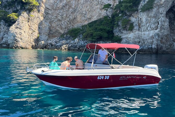 Islands & Caves Private Tour with pickup, drinks & fuel included - What the private Dubrovnik boat day is really like