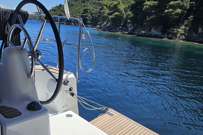 Islands Tour on Luxurious Jeanneau Sun Odyssey - Why the captain can shape the whole day
