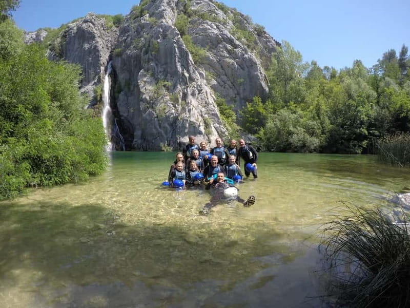 Iz Omisa/Zadvarija: Extremni Canyoning na rijeci Cetini - Swimming, rapids, tunnels, and the Cetina River