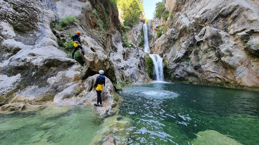 Iz Omisa/Zadvarija: Extremni Canyoning na rijeci Cetini - What the three-hour canyon section feels like