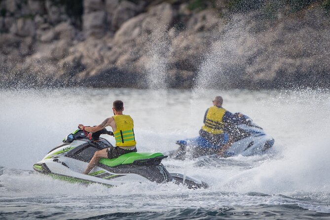 Jet Ski Rent 1h - The safety briefing comes first