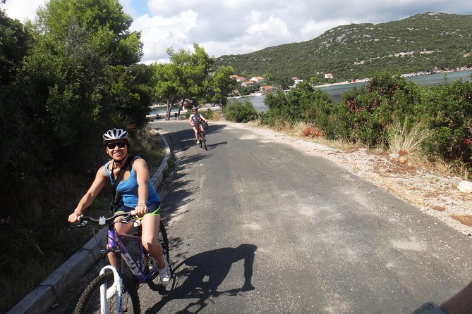 Kayak and Bike Tour to Sipan island from Lopud - Paddling from Lopud to Šuđurađ