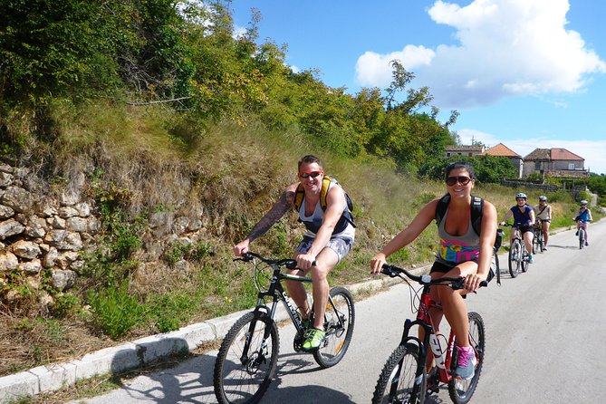 Kayak and Bike Tour to Sipan island from Lopud - Šuđurađ brings you onto dry land