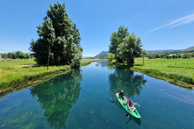 Kayak on the Gacka River - Setting off with the current behind you