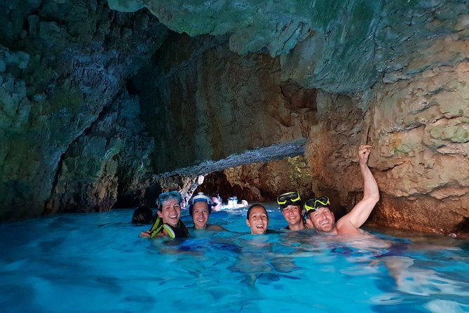 Kayak tour with cave experience - Why Cape Kamenjak makes a fine kayak setting