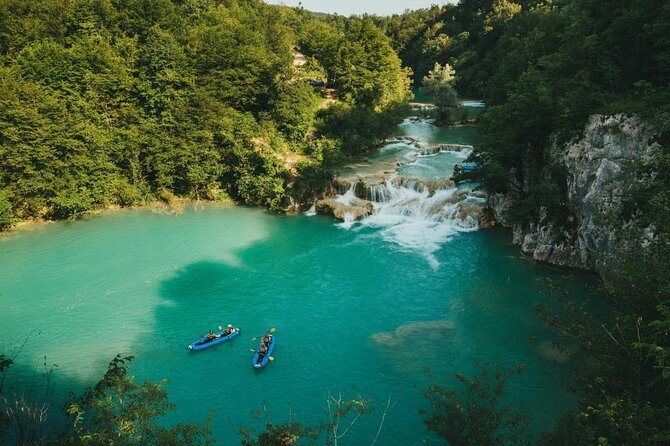 Kayaking Mreznica Waterfalls close to Plitvice Lakes - Guides can make or break the outing