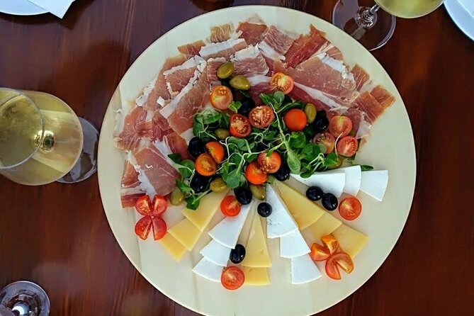 Korcula Bike & Wine Tour | Wine Tasting in Lumbarda - Homemade food with the wine