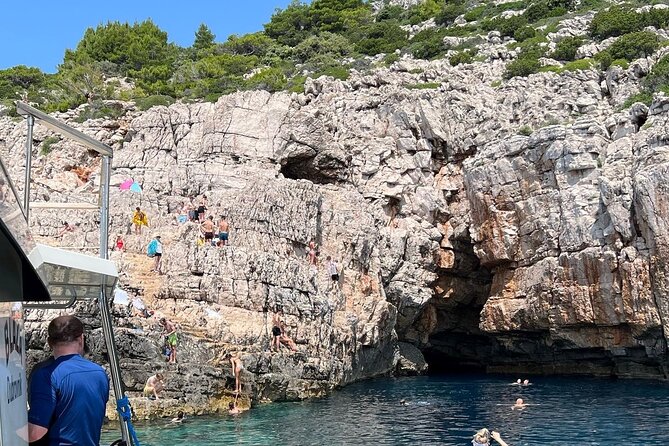 Korcula Island Snorkeling Adventure , ship wreck and lunch - What the $228.29 price really buys you