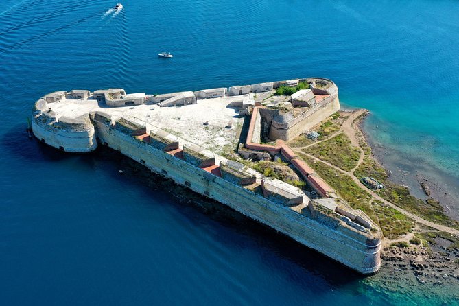 Kornati Private Boat Tour Experience - Levrnaka and a family seafood lunch