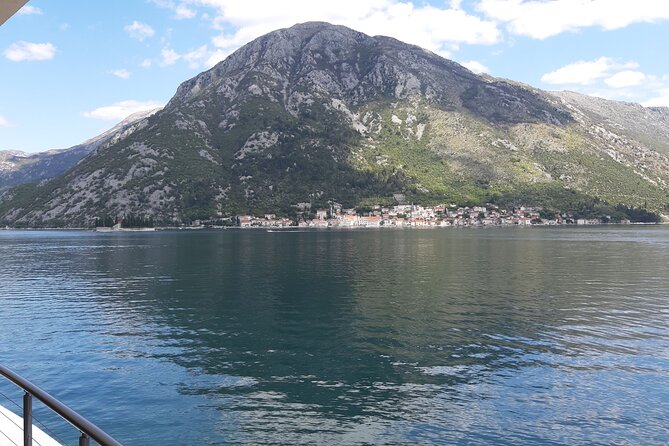 Laizy Wednesdays Tour to Montenegro - Herceg Novi: your first hour in Montenegro