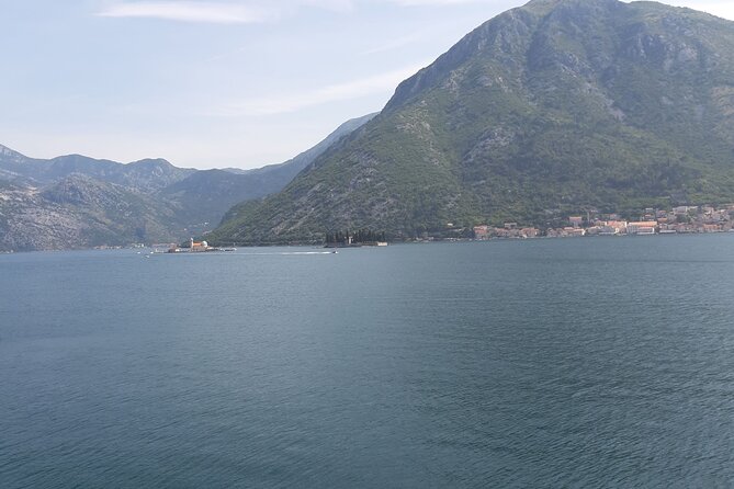 Laizy Wednesdays Tour to Montenegro - The 6:45 am pickup and the border crossing