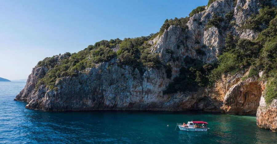 Lovran/Opatija: Swimming on Cres Island with Lunch - Leaving Opatija or Lovran across Kvarner Bay