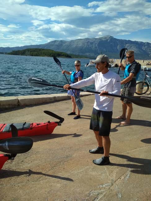 Lumbarda - Sunset Kayak Tour with a Picnic - Wine and Sweets - Setting out from Tatinja Bay in Lumbarda