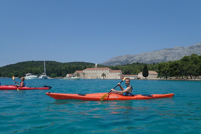 Lumbarda-Sunset Kayaking Experience with picnic: Wine and Sweets - Key points to know