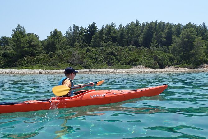 Lumbarda-Sunset Kayaking Experience with picnic: Wine and Sweets - The sunset stop and the evening picnic