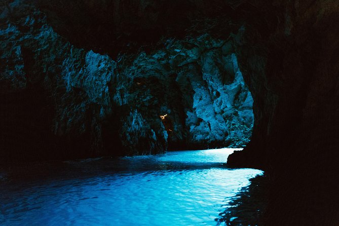 Luxury Blue and Green Cave private tour - A private speedboat day from Hvar