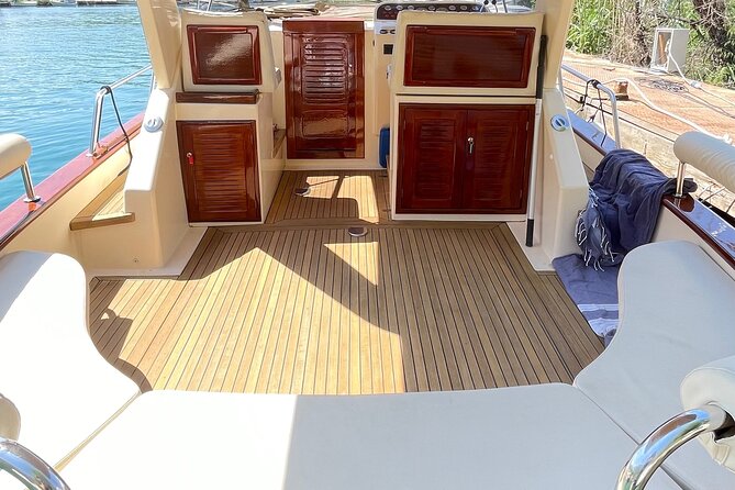 Luxury Private Boat Tour to Elaphiti Islands - Choosing four hours or closer to eight