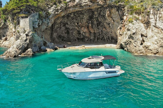 Luxury Private Boat Trip to the Elaphiti Islands from Dubrovnik - Sjekirica Beach: a quick final swim