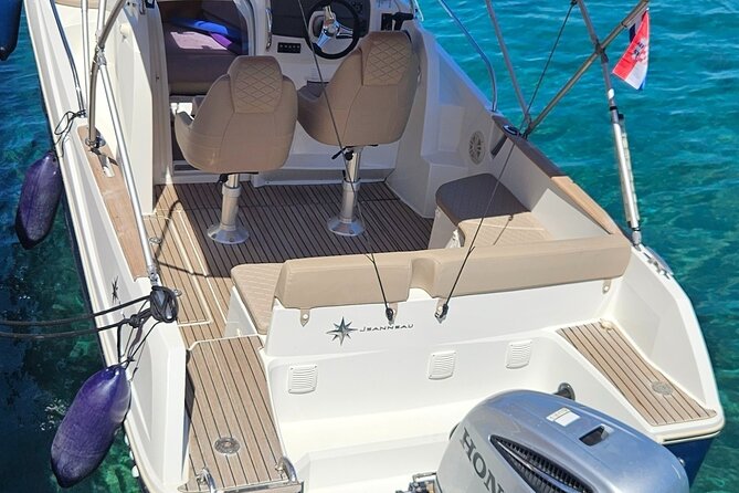 Luxury Private Speedboat Tour Islands & Blue Cave - Lunch and the value of a full day on the water