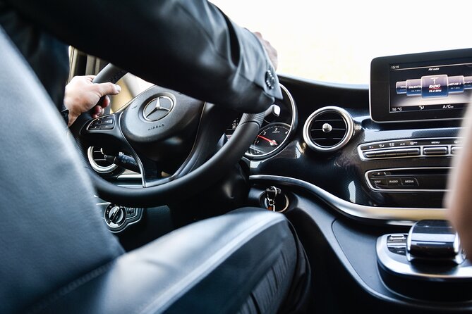Luxury private transfer: Split Town to Split airport - Key points to know before booking