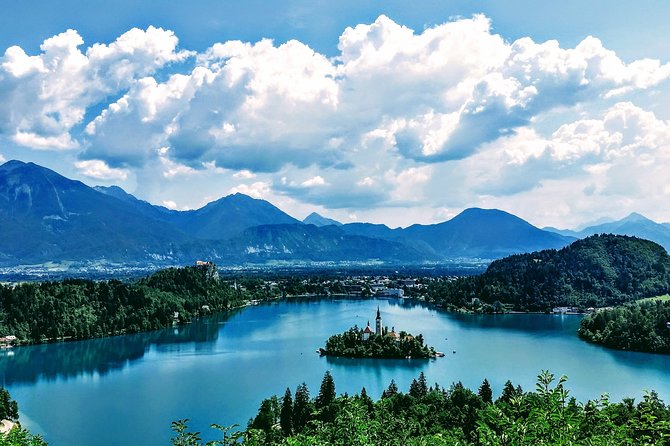 Magical Lake Bled and Ljubljana Private Tour from Zagreb - An early start from Zagreb, with the border ahead
