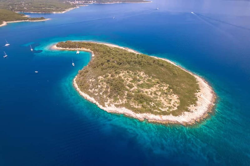 Makarska: 3-island Speedboat Cave & Blue Lagoon Tour - The practical side: what to bring and who should skip it