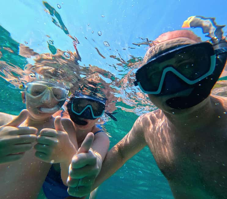 Makarska: Golden Horn Beach & Secluded Bays Speedboat Tour - What makes the small boat worthwhile