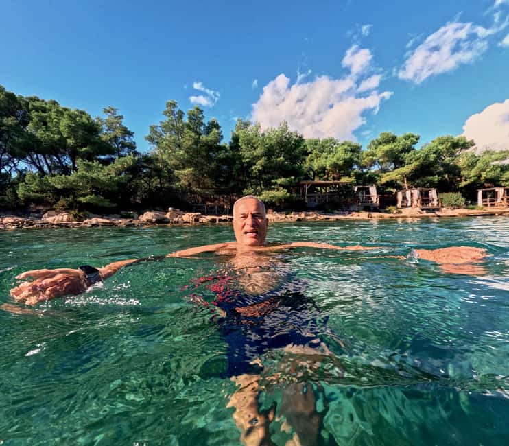 Makarska: Golden Horn Beach & Secluded Bays Speedboat Tour - Who should book this Brač excursion?