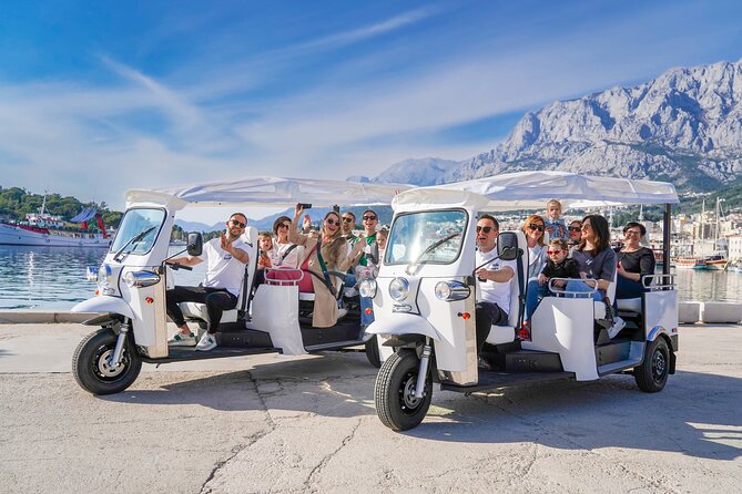 Makarska: Skywalk Tour with a Tuk Tuk - Skip the line ticket - How the guides shape the experience
