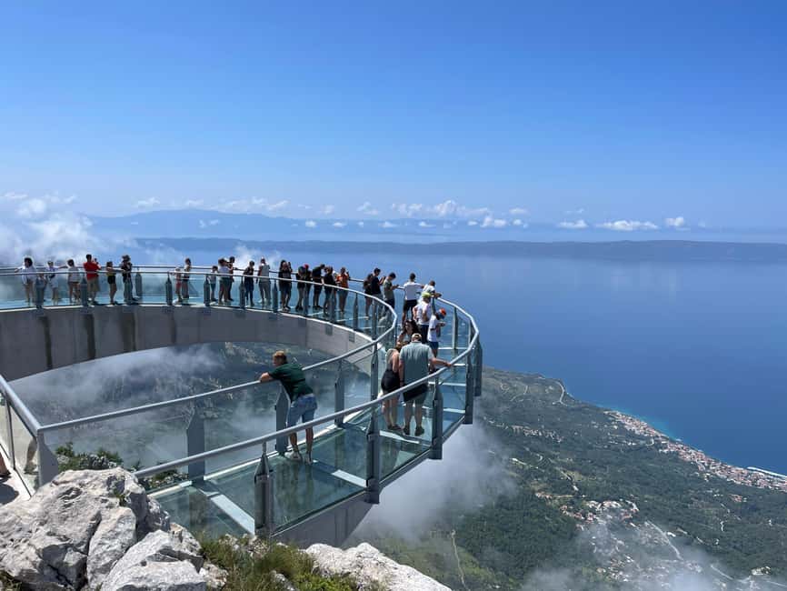Makarska: Skywalk Tuk-Tuk Tour with Skip-the-Line Ticket - The first 45 minutes: climbing through Biokovo