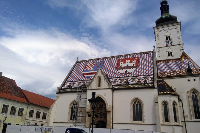 One way Private Transfer from Zagreb Airport to Zagreb - A clean car, helpful luggage service, and small comforts