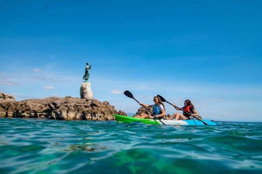 Opatija: Explore kayak adventure - Paddling from Slatina toward Volosko