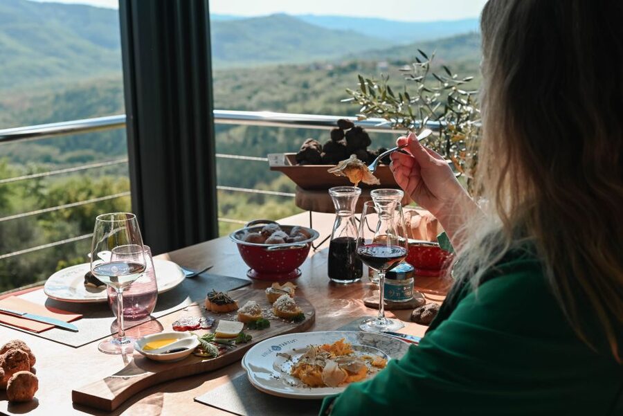 Paladini: Truffle Hunting Tour with 3-Course Tasting Menu - What the $127 Price Really Covers
