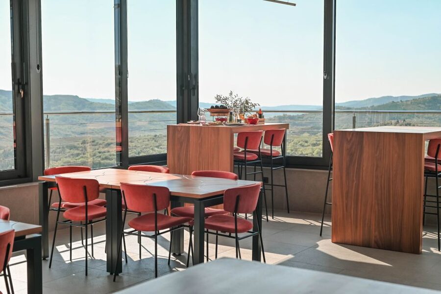 Paladini: Truffle Hunting Tour with 3-Course Tasting Menu - Who Will Enjoy This Most