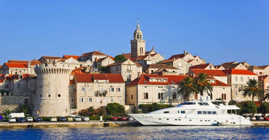 Peljesac Peninsula & Korcula Island Day-Trip from Dubrovnik - Ston: salt, stone walls, and limited free time