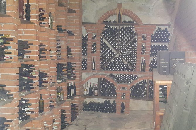 Pelješac Wine, Beach and Lunch - Relaxing Tour from Dubrovnik - Villa Wind: the meal is the heart of the outing