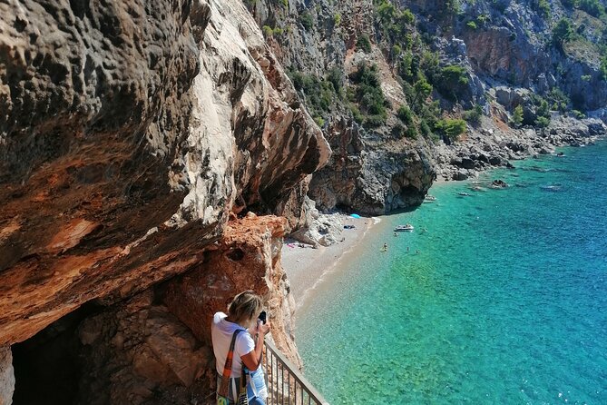 Picnic on Croatian Secret Beach - A beach with no resort extras