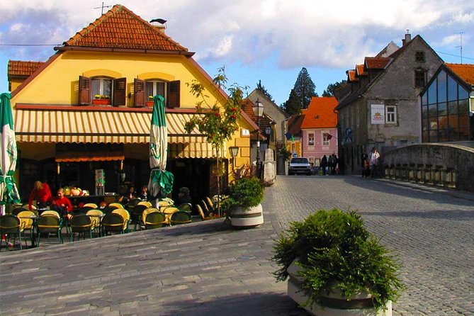 Picturesque Samobor & Samobor Castle Half-day Tour - Walking through Samobor and visiting the museum