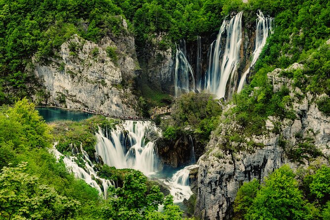 Plitvice Lakes and Rastoke Small-Group with Ticket (ENG or ESP) - The 8:00 or 8:30 start from Zagreb