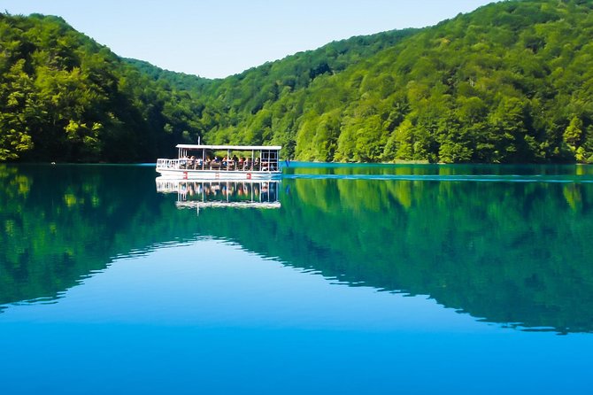 Plitvice Lakes Economy Group Tour from Split or Trogir - Four hours among the lower and upper lakes