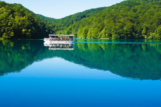 Plitvice Lakes Guided tour with Entrance ticket included - Food, breaks, and the return journey