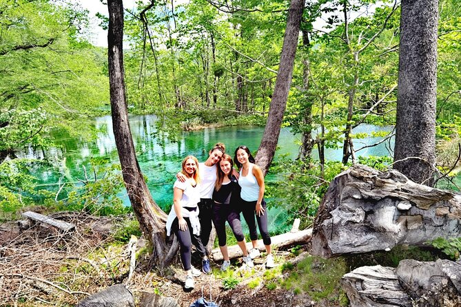 Plitvice Lakes Guided tour with Entrance ticket included - Reaching Plitvice Lakes with admission arranged