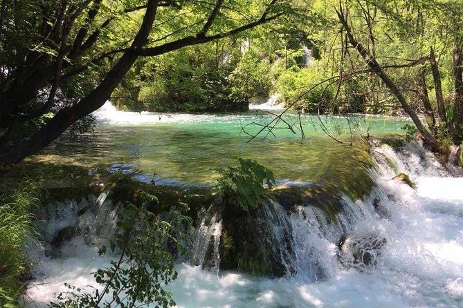 Plitvice Lakes&Rastoke Day Trip from Zagreb (5 h at the Lakes) - Choosing your route without a park guide