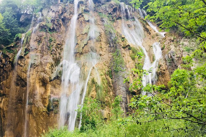 Plitvice Lakes&Rastoke Day Trip from Zagreb (5 h at the Lakes) - The extra entrance ticket and overall value