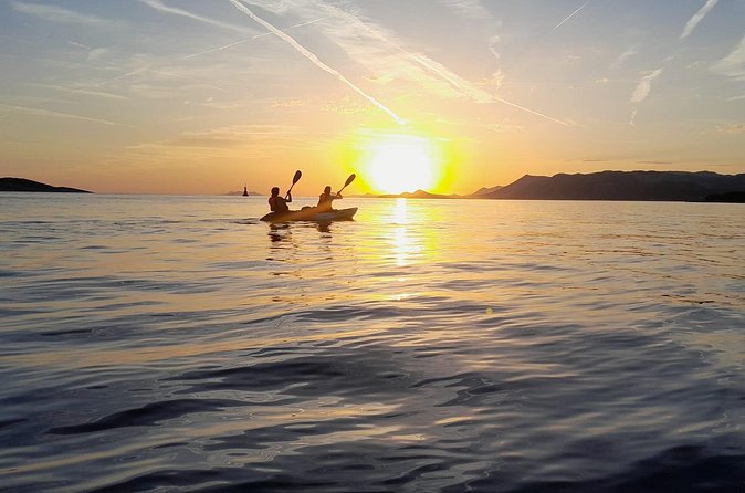 'Pomalo' Sunset Guided Kayak Tour in Cavtat - Swimming and the sunset on the water