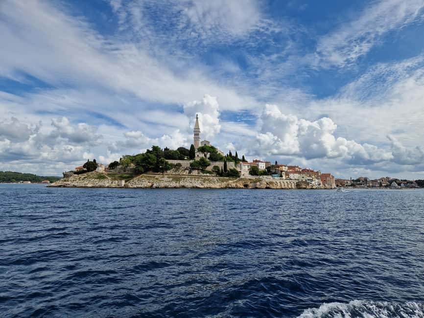 Poreč: Boat tour to Rovinj with lunch and drinks - The boat ride from Poreč to Rovinj